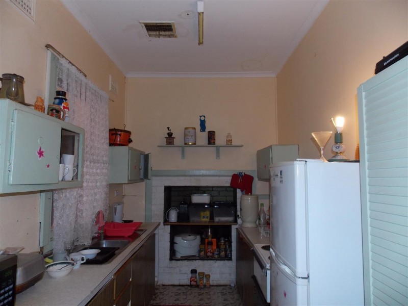 2 Long Street, Trundle NSW 2875