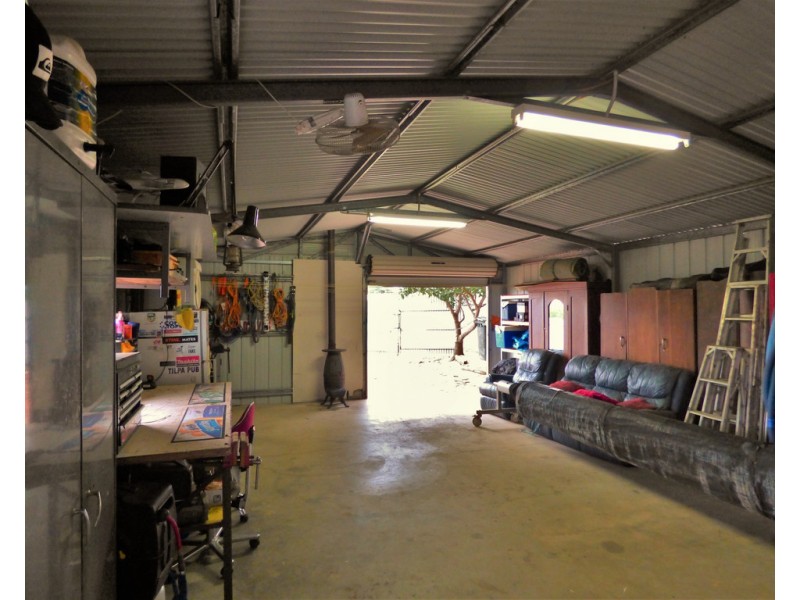 18 East Street, Parkes NSW 2870