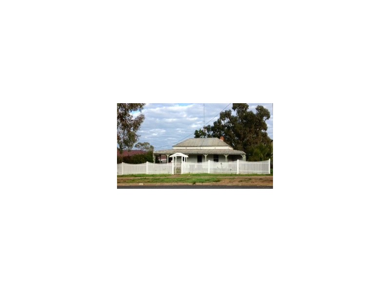 50 William St, Condobolin NSW 2877