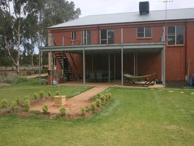 20 Windsor Street, Forbes NSW 2871