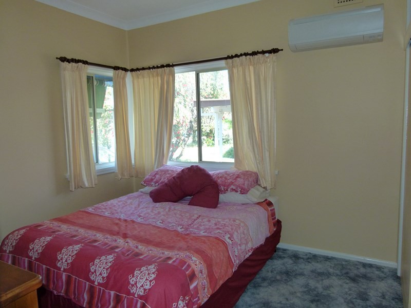 4 Hunter Street, Forbes NSW 2871
