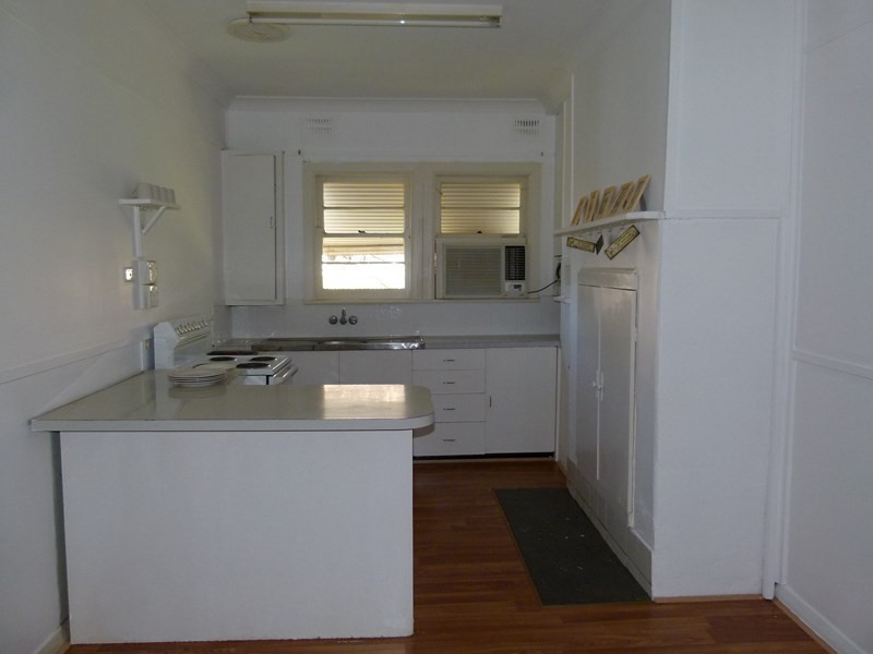 6 Oxford street, Forbes NSW 2871