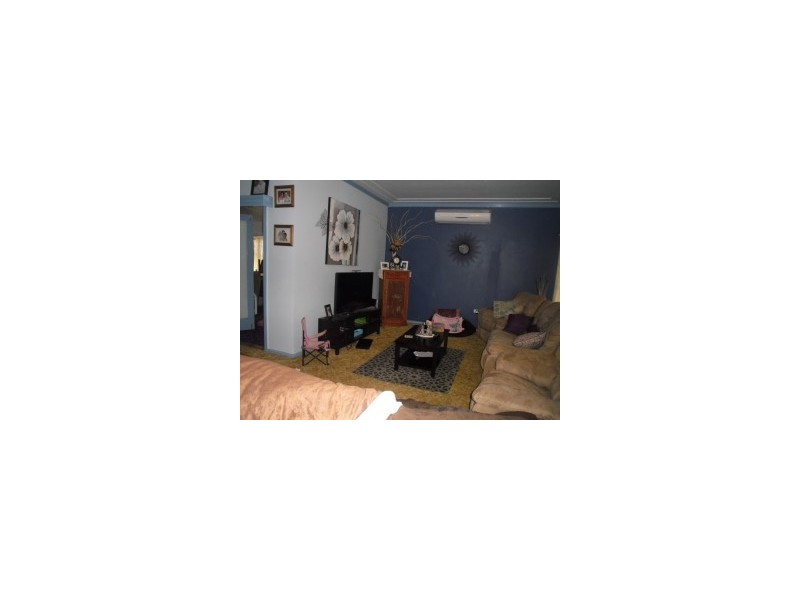 60 Orange Street, Parkes NSW 2870