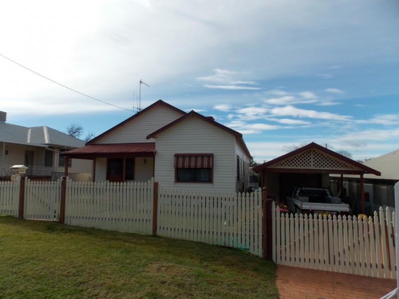 26 Weston Street, Parkes NSW 2870