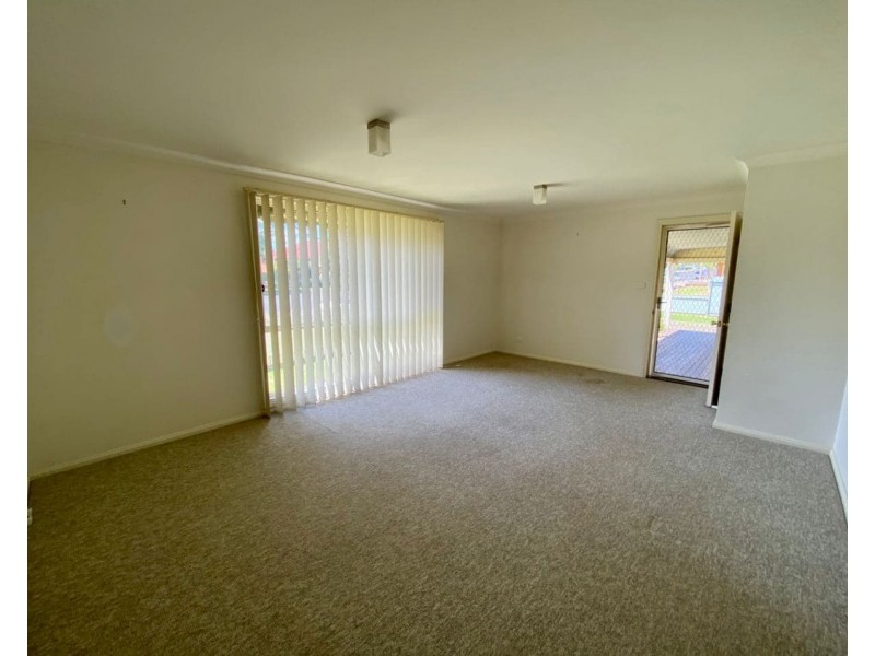 17 Victoria Street, Parkes NSW 2870