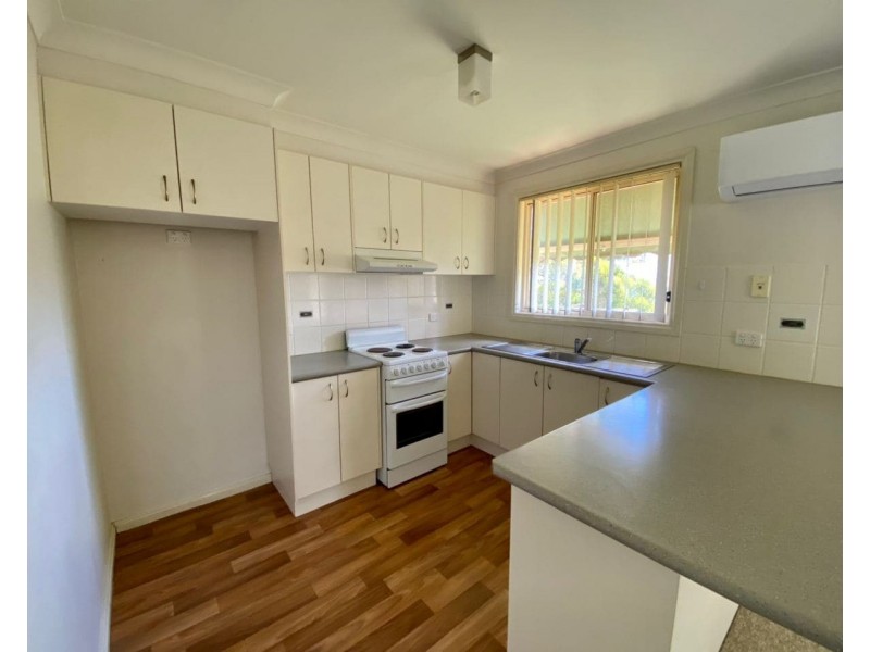 17 Victoria Street, Parkes NSW 2870