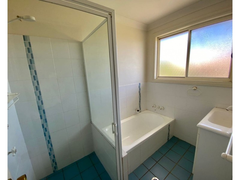 17 Victoria Street, Parkes NSW 2870