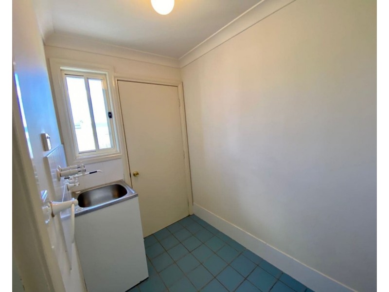 17 Victoria Street, Parkes NSW 2870