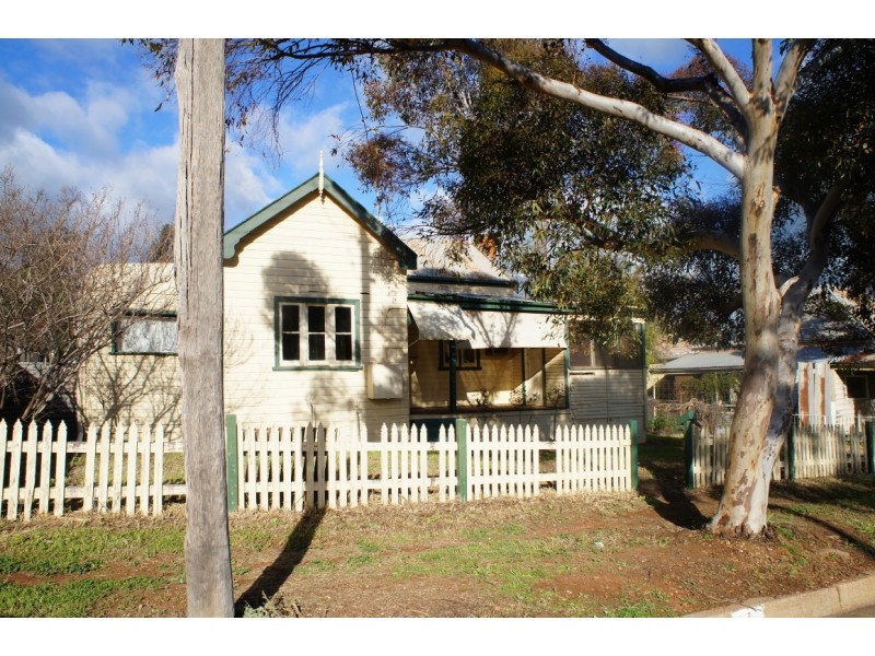 7 Napier St, Condobolin NSW 2877
