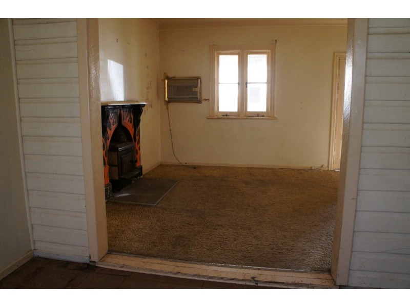 7 Napier St, Condobolin NSW 2877