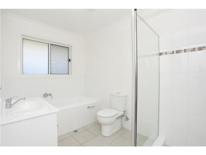 12 Warragrah Place, Parkes NSW 2870
