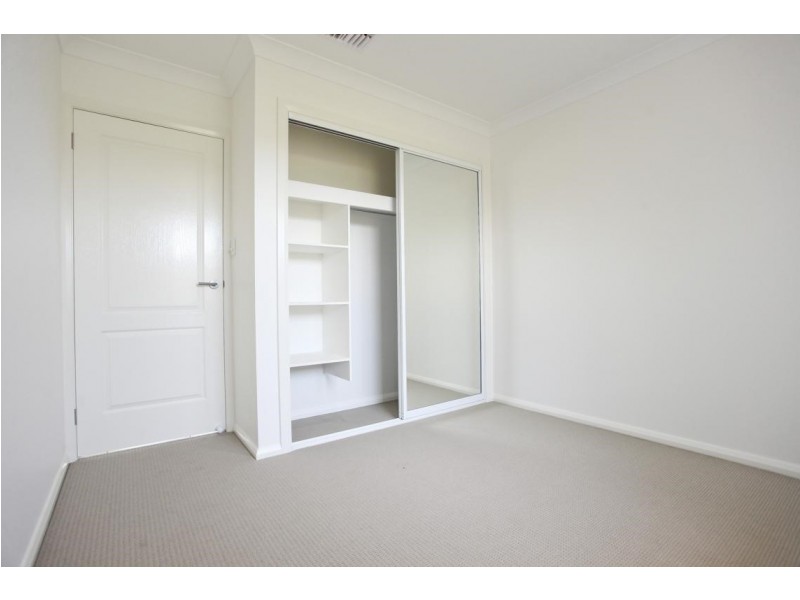 12 Warragrah Place, Parkes NSW 2870
