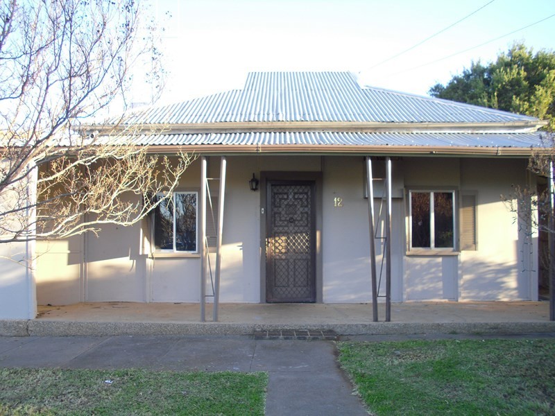 12 Reid Street, Forbes NSW 2871