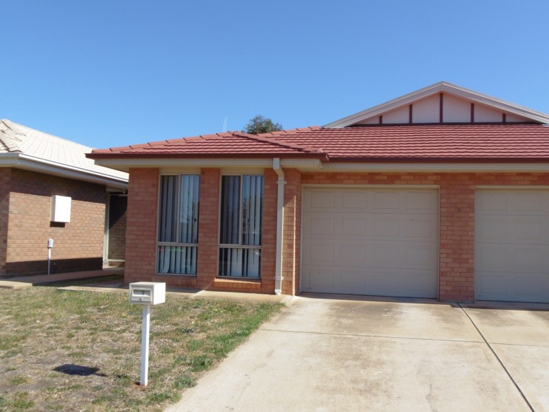 72B Close Street, Parkes NSW 2870