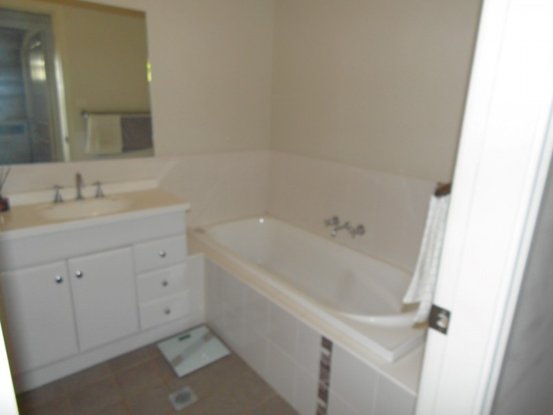 72B Close Street, Parkes NSW 2870