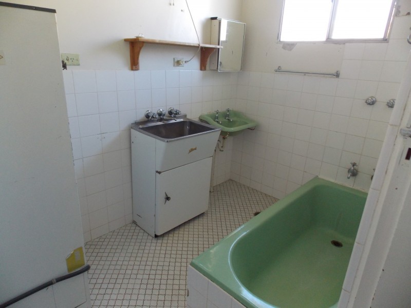 54 Close Street, Parkes NSW 2870