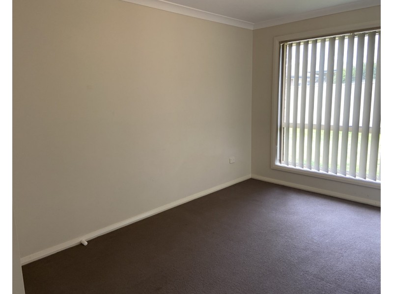 3 Monastery Close, Parkes NSW 2870