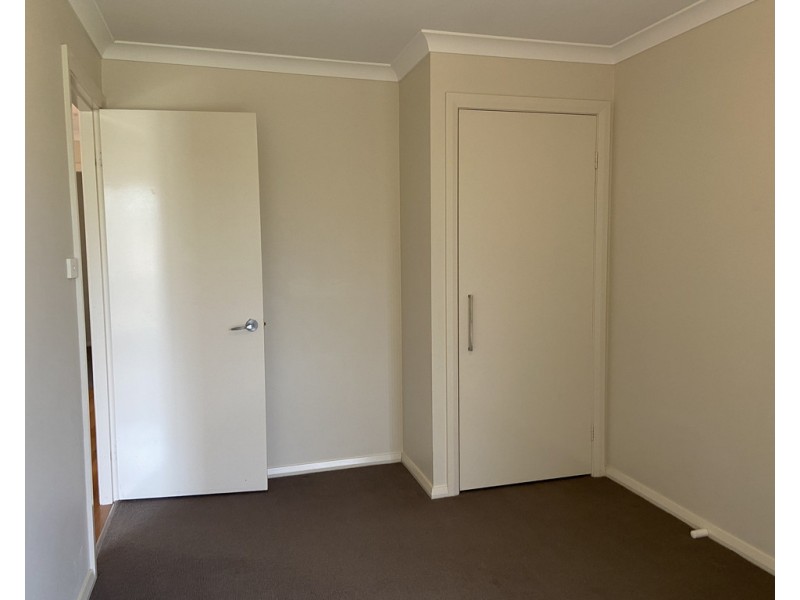 3 Monastery Close, Parkes NSW 2870