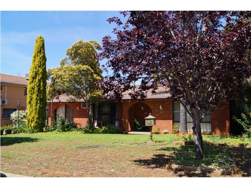 91 Victoria Street, Parkes NSW 2870