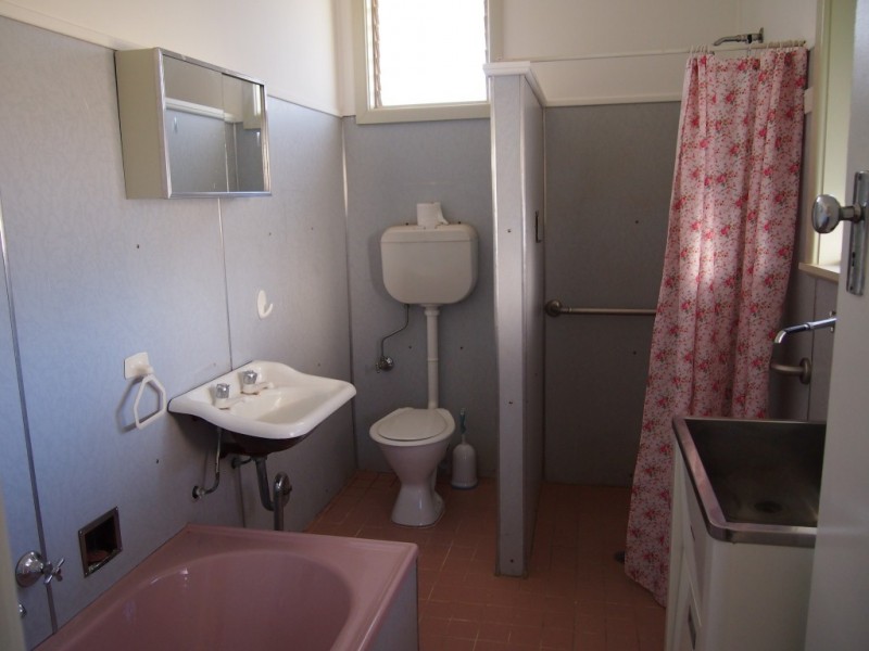 7 Harding Ave, Condobolin NSW 2877