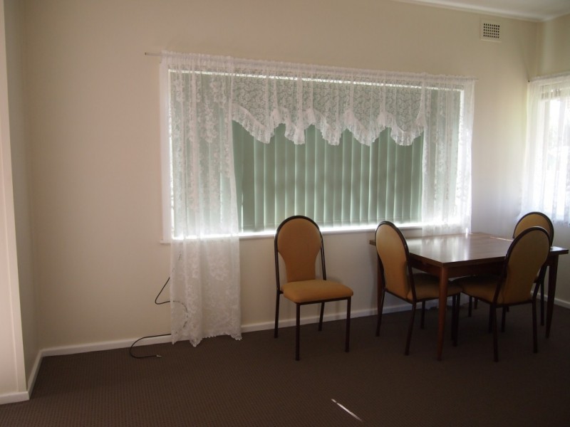 7 Harding Ave, Condobolin NSW 2877