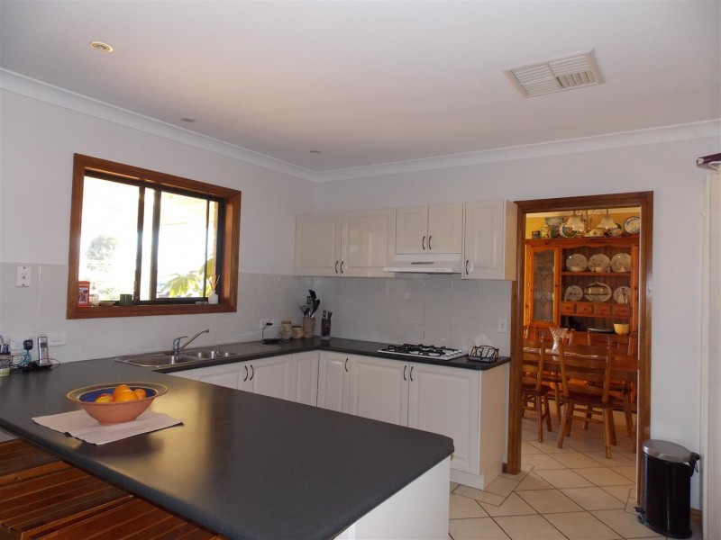 35-37 Thomas Street, Parkes NSW 2870