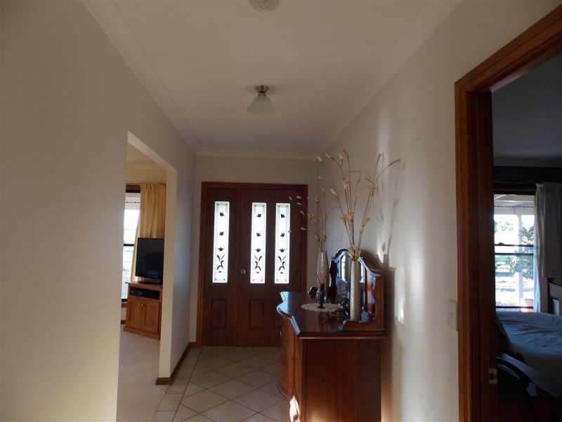 35-37 Thomas Street, Parkes NSW 2870