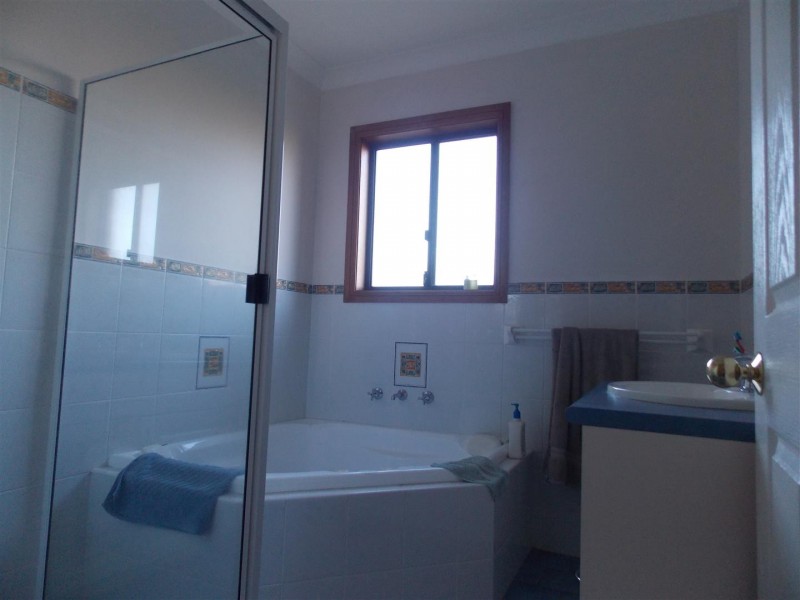 35-37 Thomas Street, Parkes NSW 2870