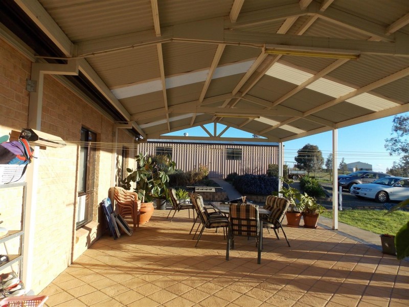 35-37 Thomas Street, Parkes NSW 2870