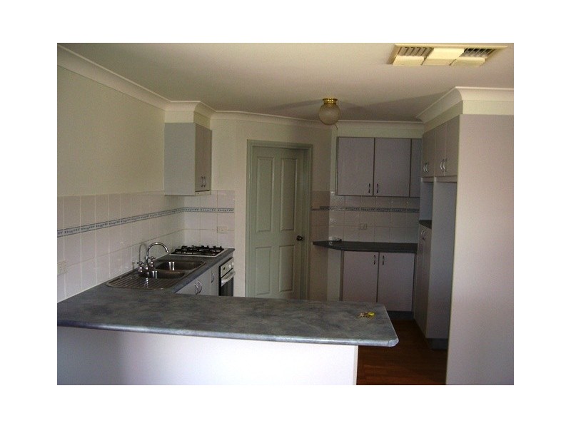 2 Noonan Street, Parkes NSW 2870