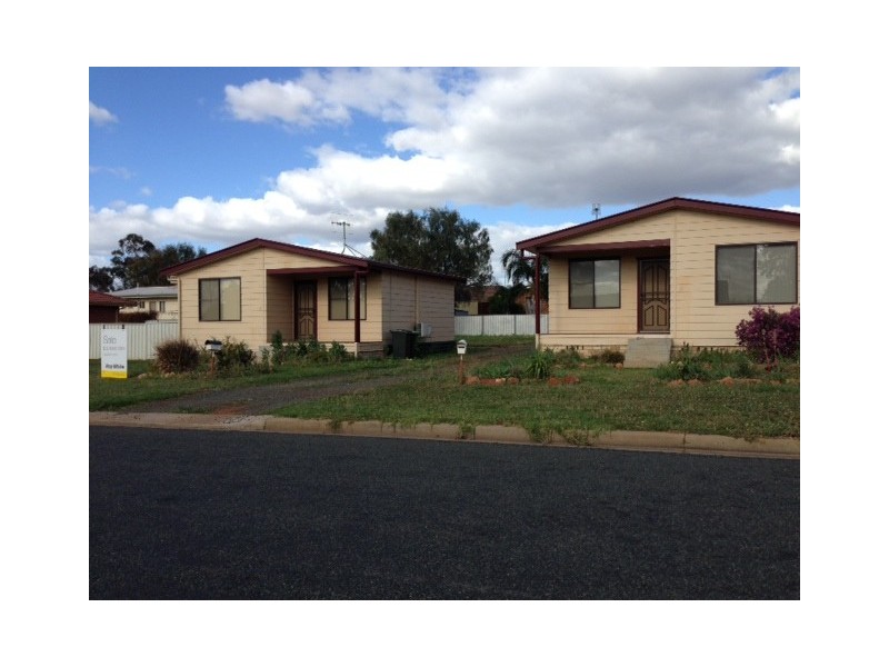 1 Adams Ave, Condobolin NSW 2877