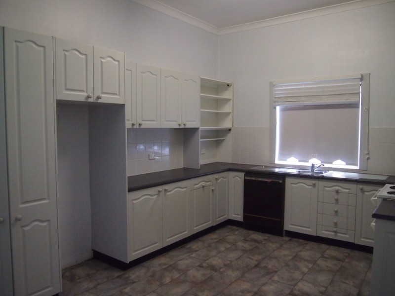 139 Bathurst Street, Condobolin NSW 2877