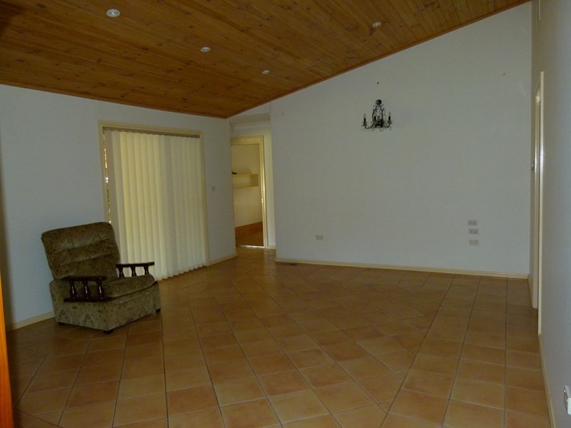 2 McMillan Place, Forbes NSW 2871