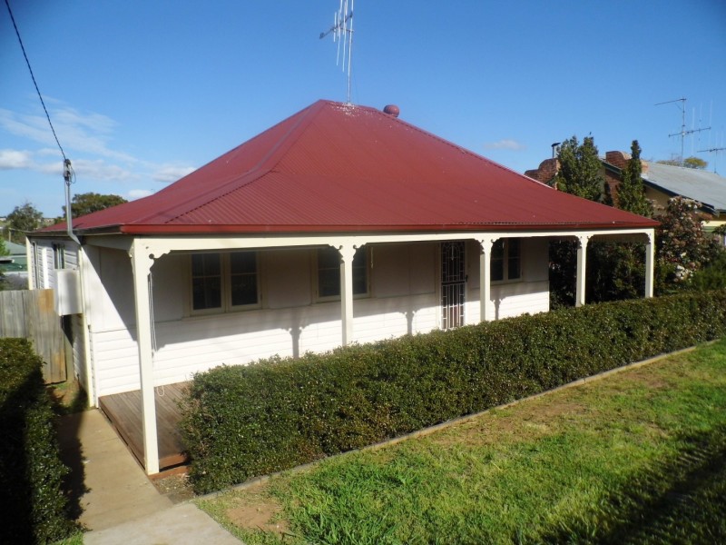 19 Coleman Road, Parkes NSW 2870