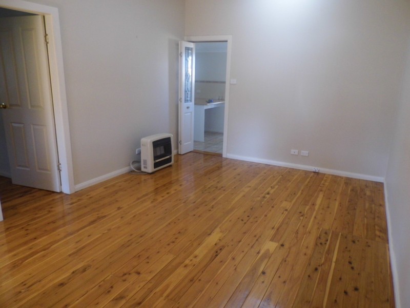 19 Coleman Road, Parkes NSW 2870