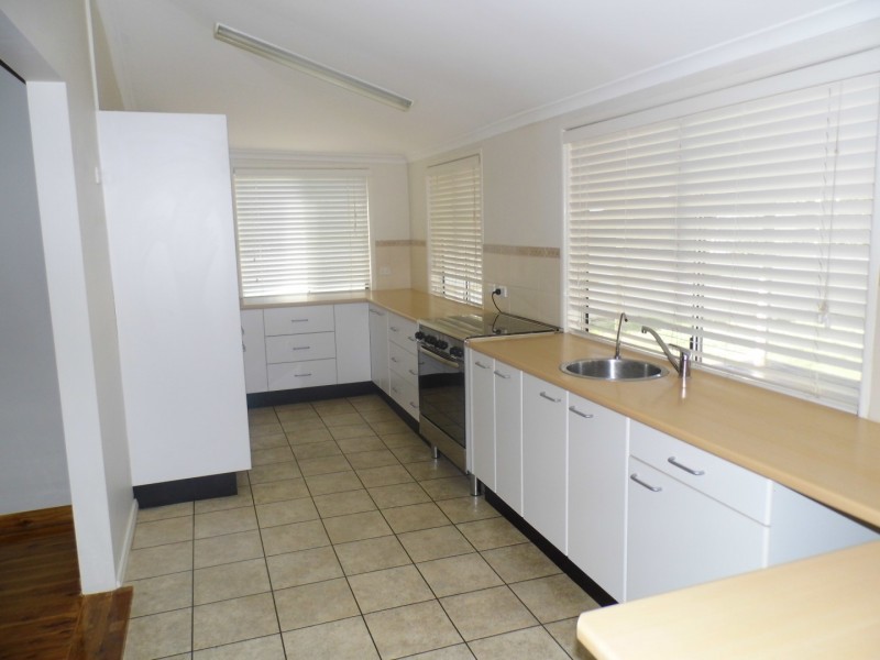 19 Coleman Road, Parkes NSW 2870