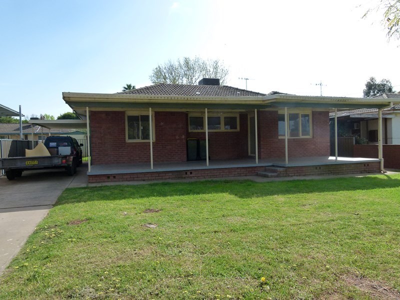31 Stonham Street, Forbes NSW 2871