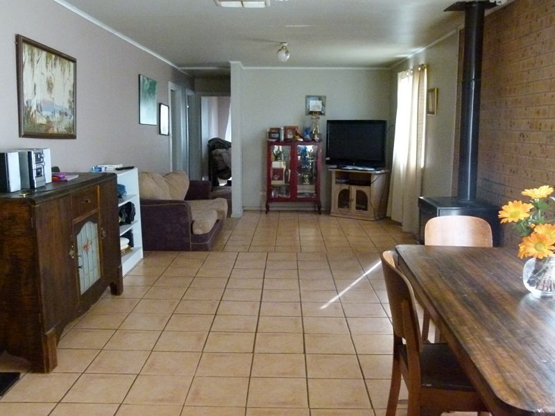 16 Ferry Street, Forbes NSW 2871