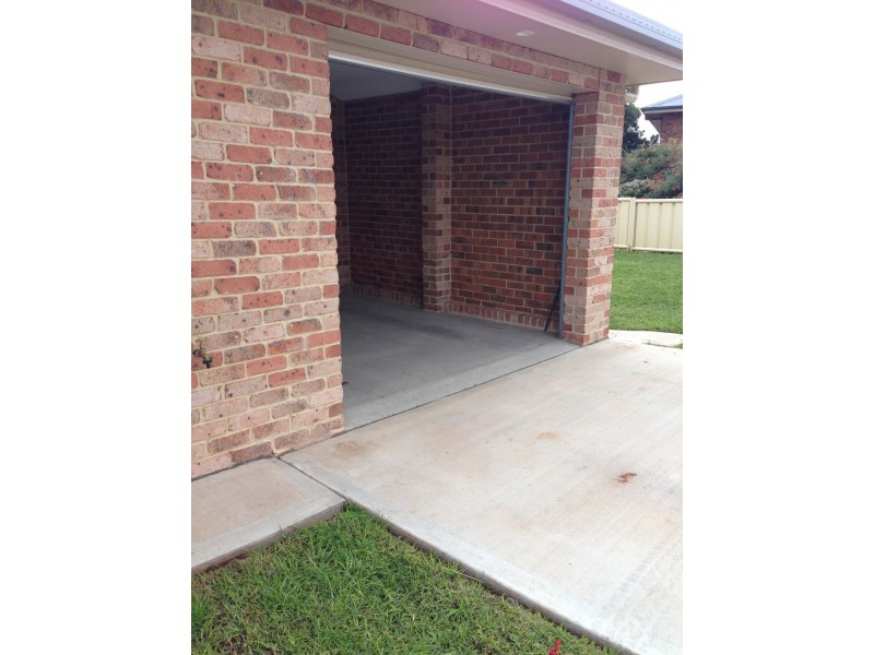 14 Basil Avenue, Parkes NSW 2870