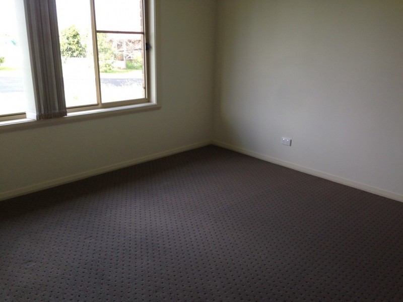 14 Basil Avenue, Parkes NSW 2870