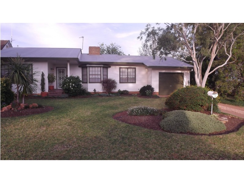 14 McGregor St, Condobolin NSW 2877