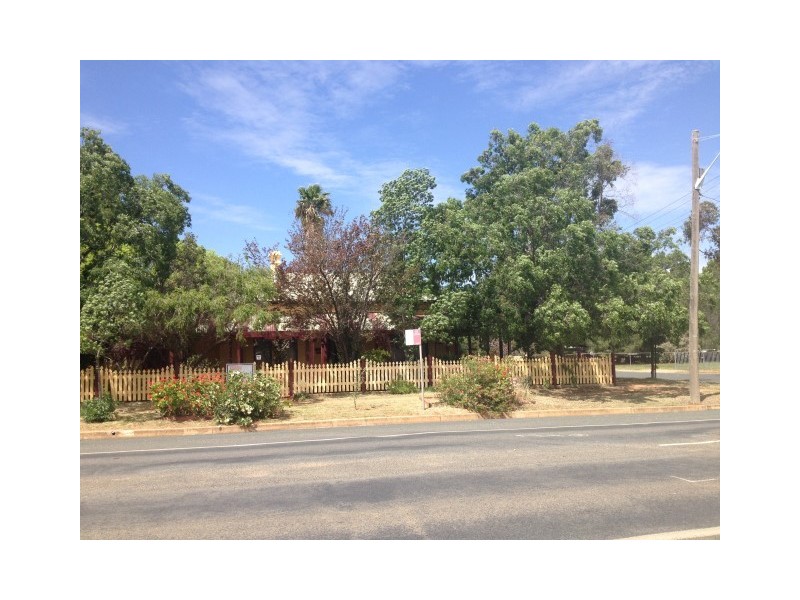 5 DENNISION, Condobolin NSW 2877