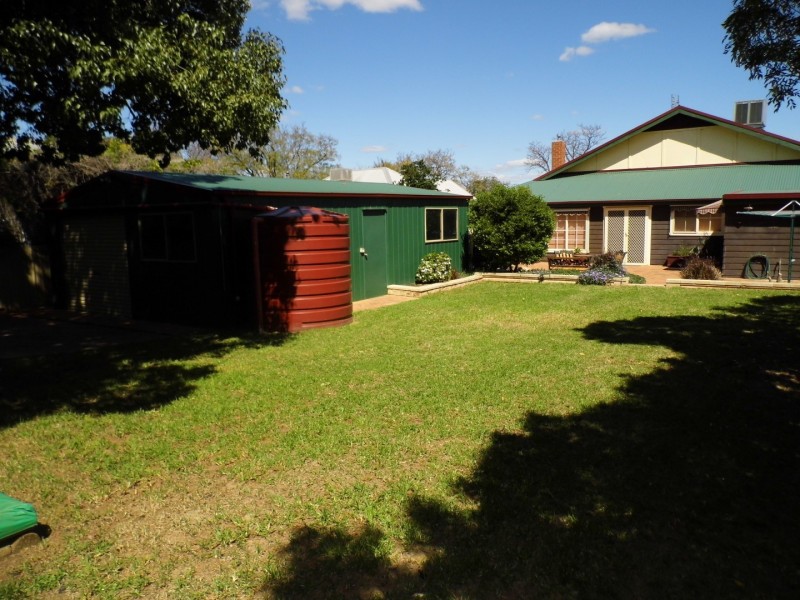 22 Elizabeth Street, Parkes NSW 2870