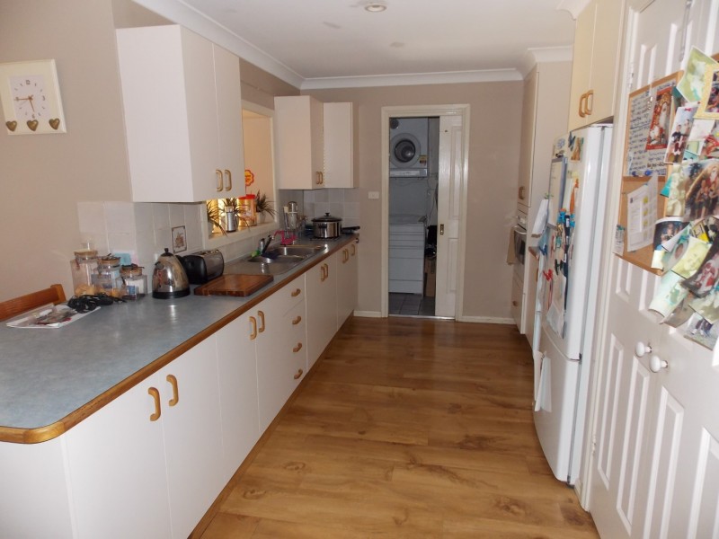 7 Mimosa Avenue, Parkes NSW 2870