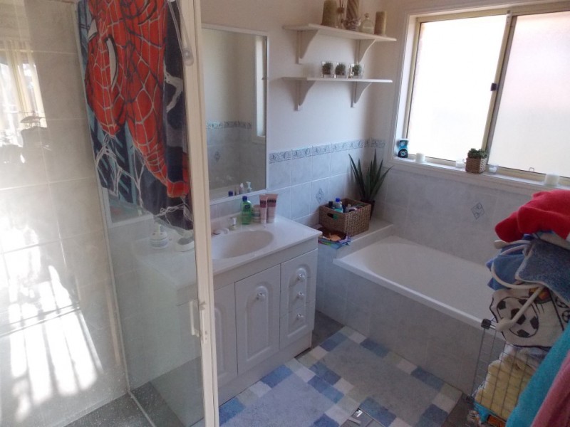 7 Mimosa Avenue, Parkes NSW 2870