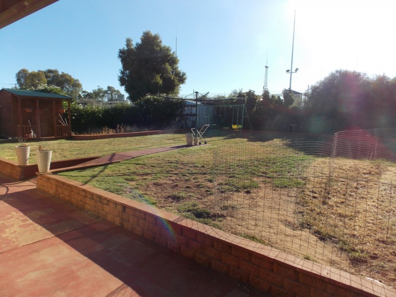 7 Mimosa Avenue, Parkes NSW 2870