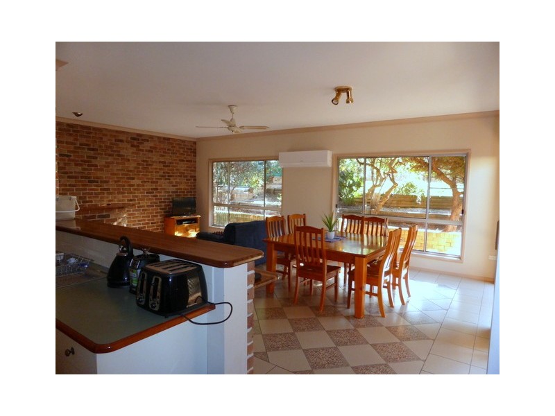 36 Mengarvie Road, Parkes NSW 2870