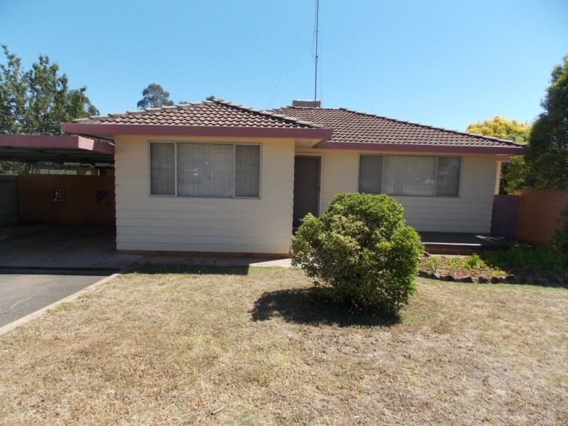 84 Woodward Street, Parkes NSW 2870