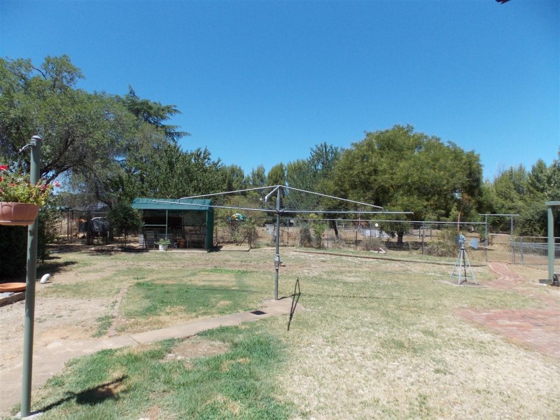 13 Kelly Road, Parkes NSW 2870