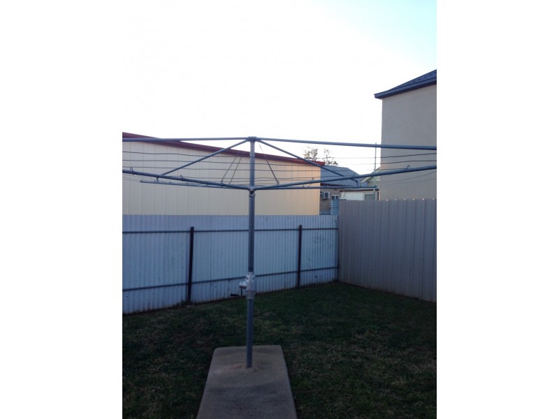 1/35a Cecile Street, Parkes NSW 2870